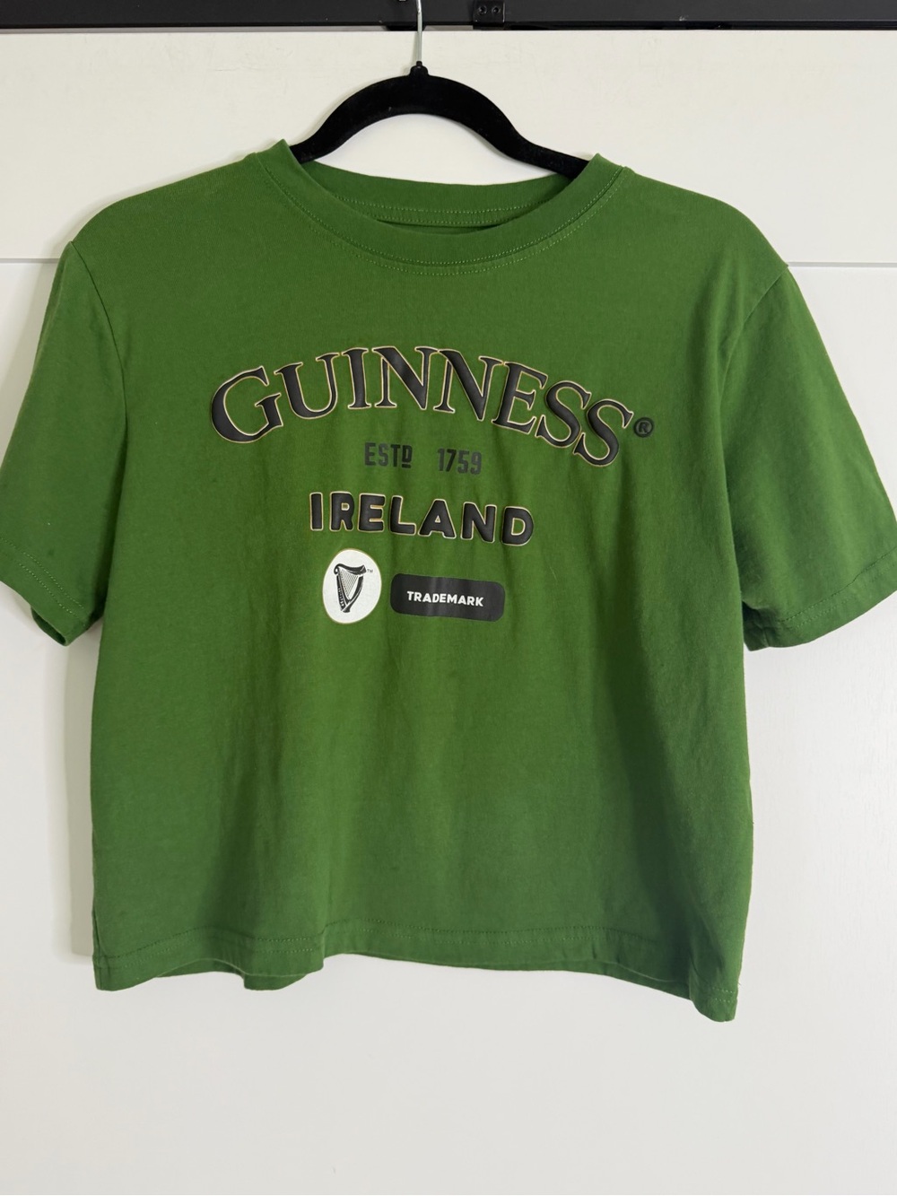 Guinness green cropped tshirt